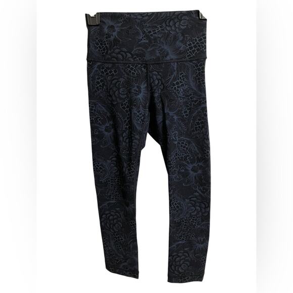 Lululemon Wunder Under Hi-Rise 1/2 Tight *Full-On Luxtreme 17" size 4 - Picture 1 of 10